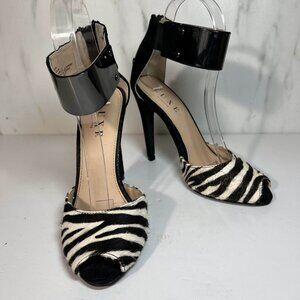 Luxe By Just Fab Pump Heels Womens Size 6 Black White Zebra Peep Toe Ankle Strap